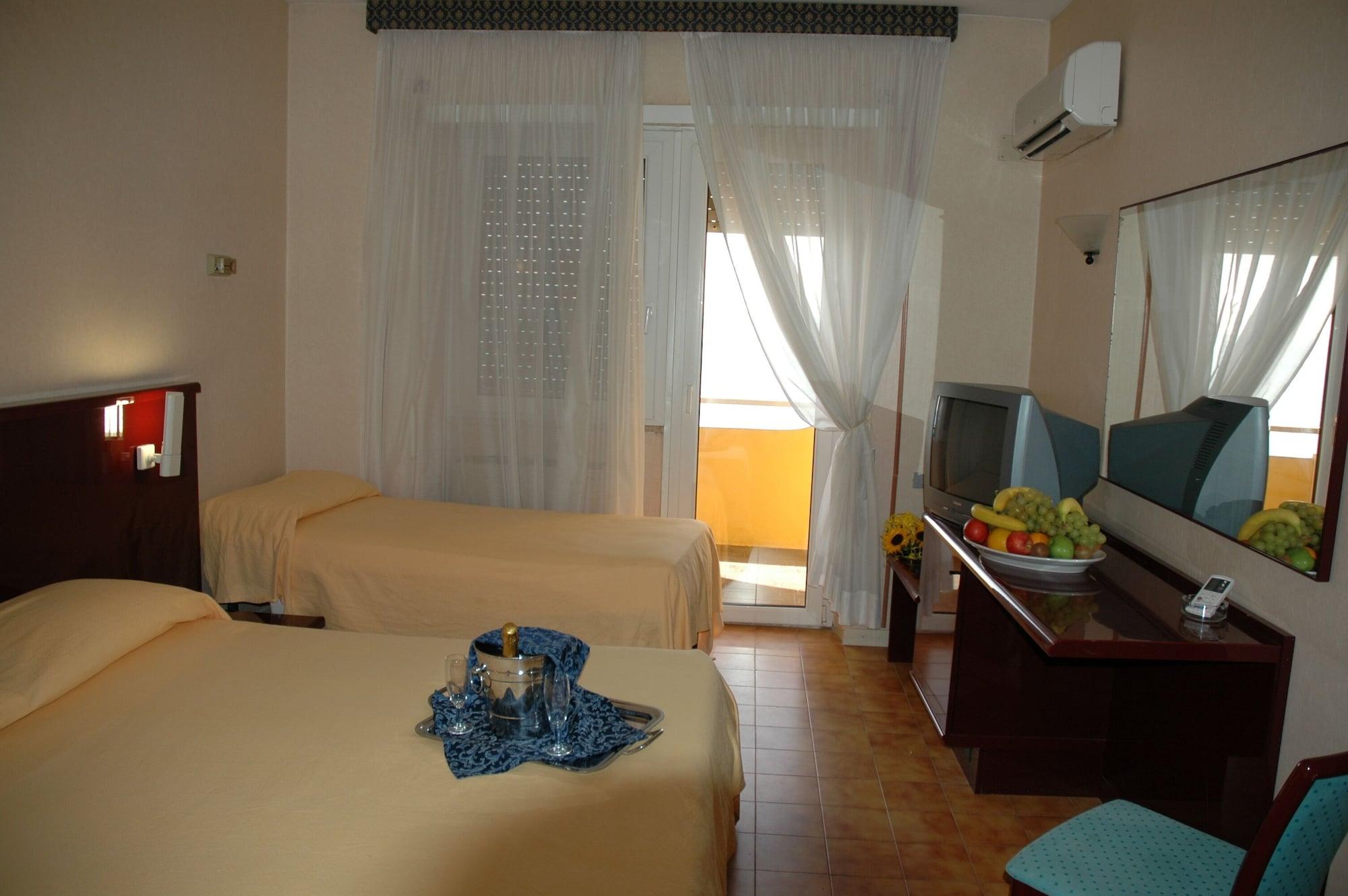 Grand Hotel Dei Cesari Dependance Anzio Dış mekan fotoğraf